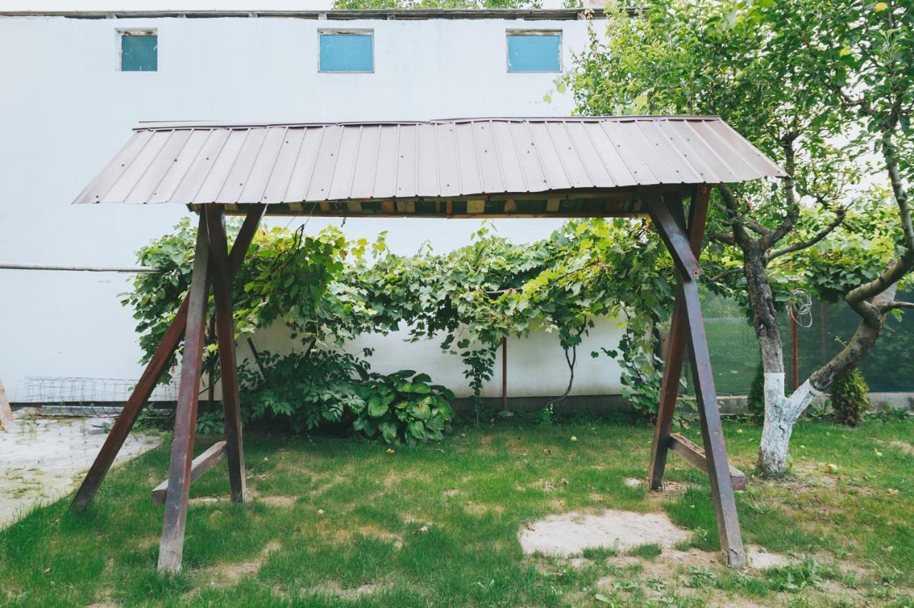 Casa Vinco Vici Hotell Turda Exteriör bild