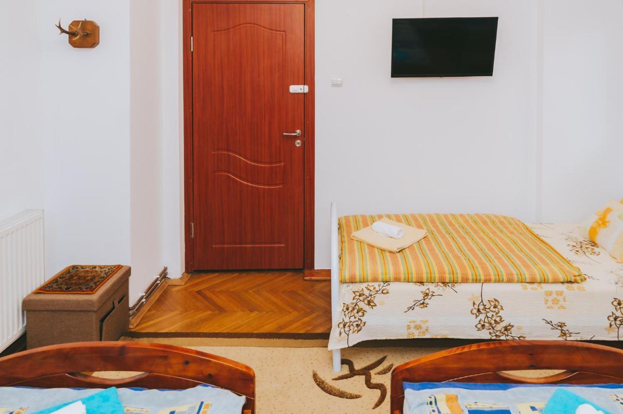 Casa Vinco Vici Hotell Turda Exteriör bild