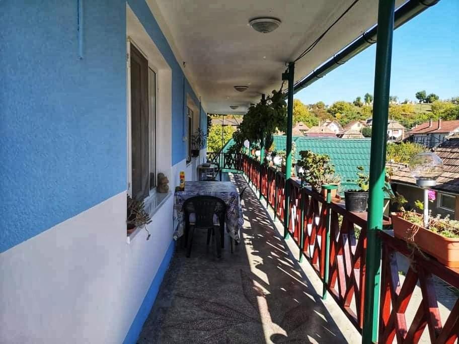 Casa Vinco Vici Hotell Turda Exteriör bild
