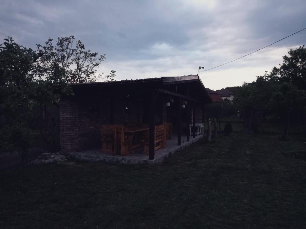 Casa Vinco Vici Hotell Turda Exteriör bild